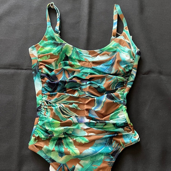 Melryan Mehlhorn Swimsuit - Picture 1 of 8